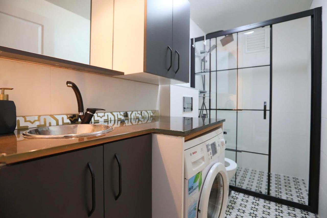 Stylish And Central Flat In Kadikoy Istanbul Eksteriør bilde